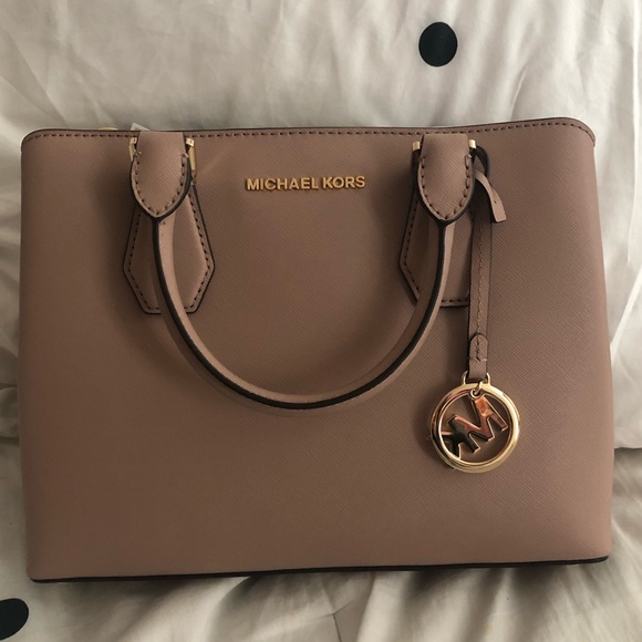 Michael Kors Handbags - Michael Kors Purse